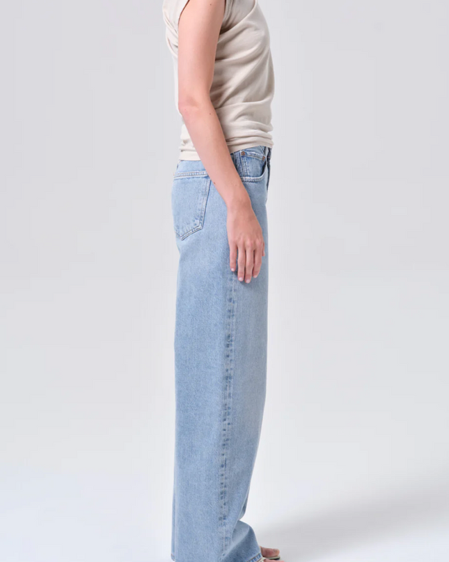 Low Curve Jean In Force
