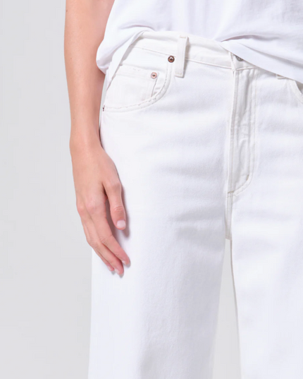 Low Curve Jean In Milkshake